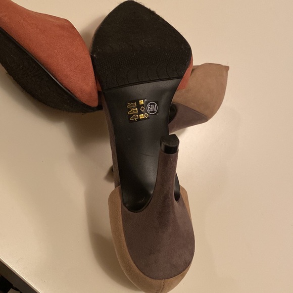 Chinese Laundry Shoes - Picture 6 of 6